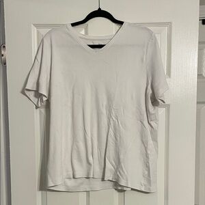 Kim Rogers White V-Neck Short Sleeve Top